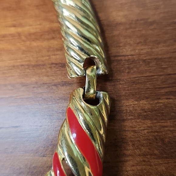 Trifari Red Enamel Gold Tone Collar Necklace - Picture 3 of 11